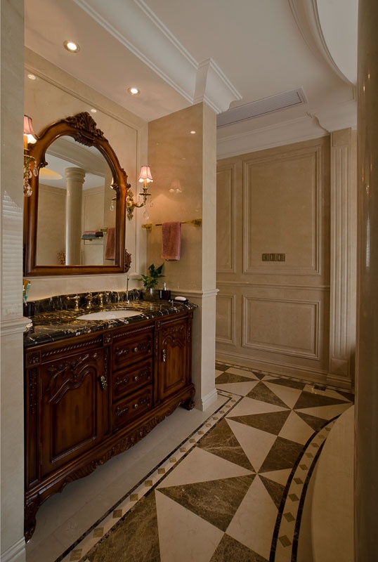 法式风格别墅浴室柜